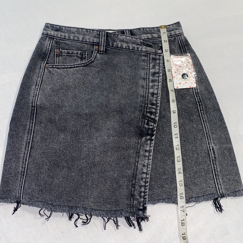 Free People Parker Wrap Demin Skirt Sz 25 - Picture 6 of 13